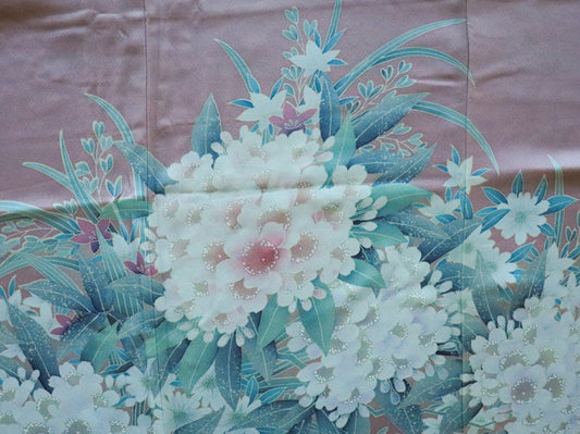 Omakase Fabric - Pink Fabric and Queen Flowers