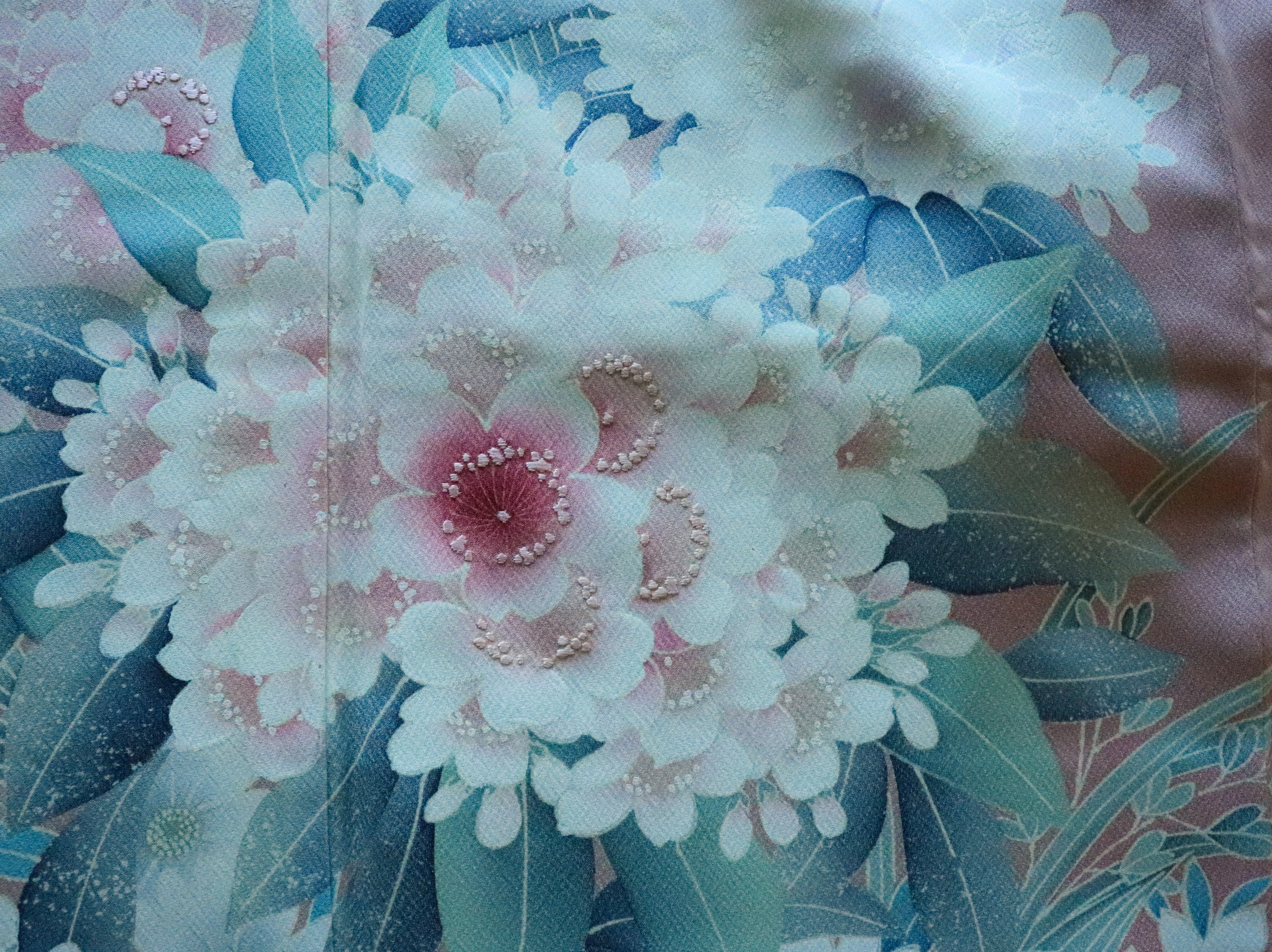 Omakase Fabric - Pink Fabric and Queen Flowers