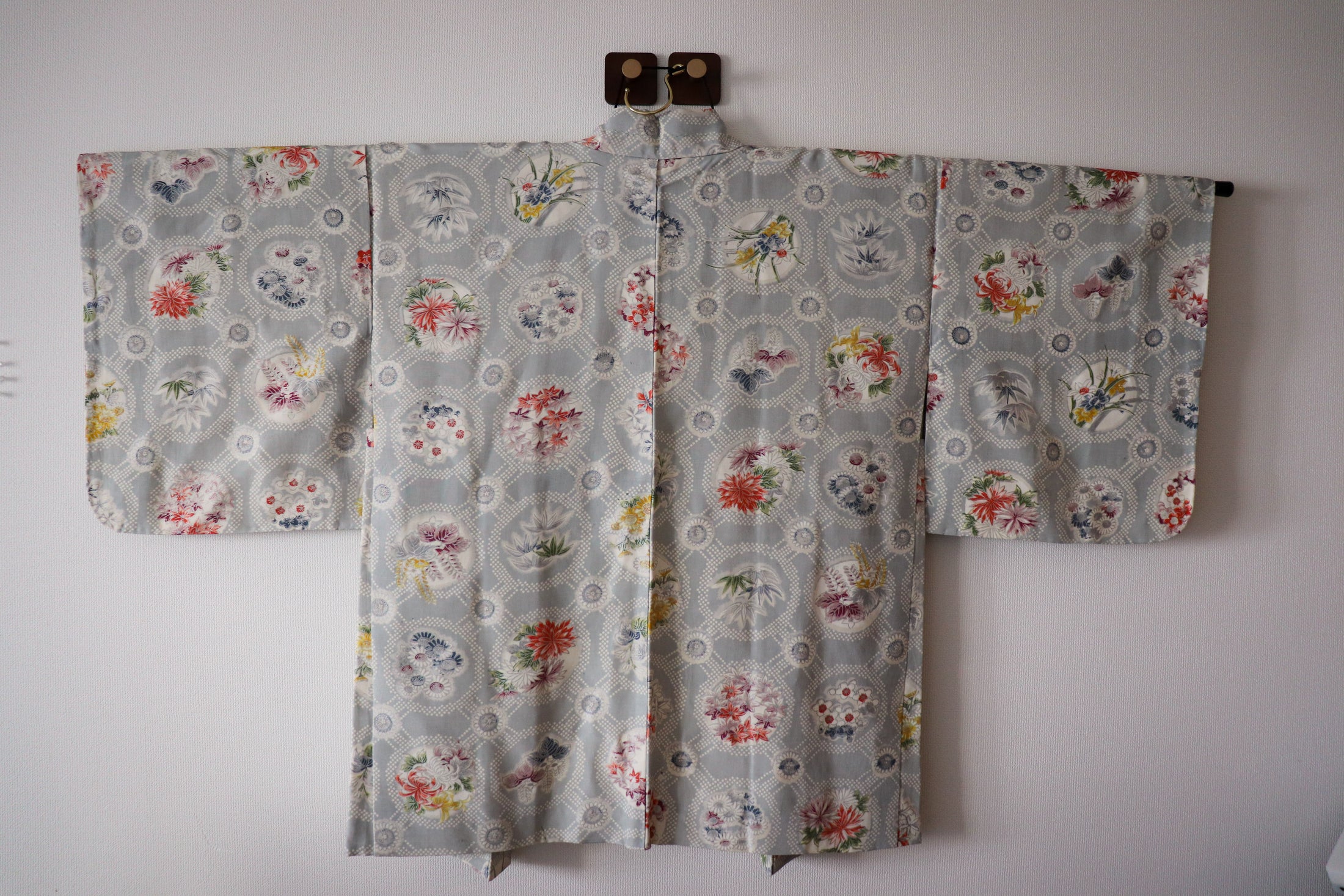 Kimono Cover Up: Silver Flower Paradise