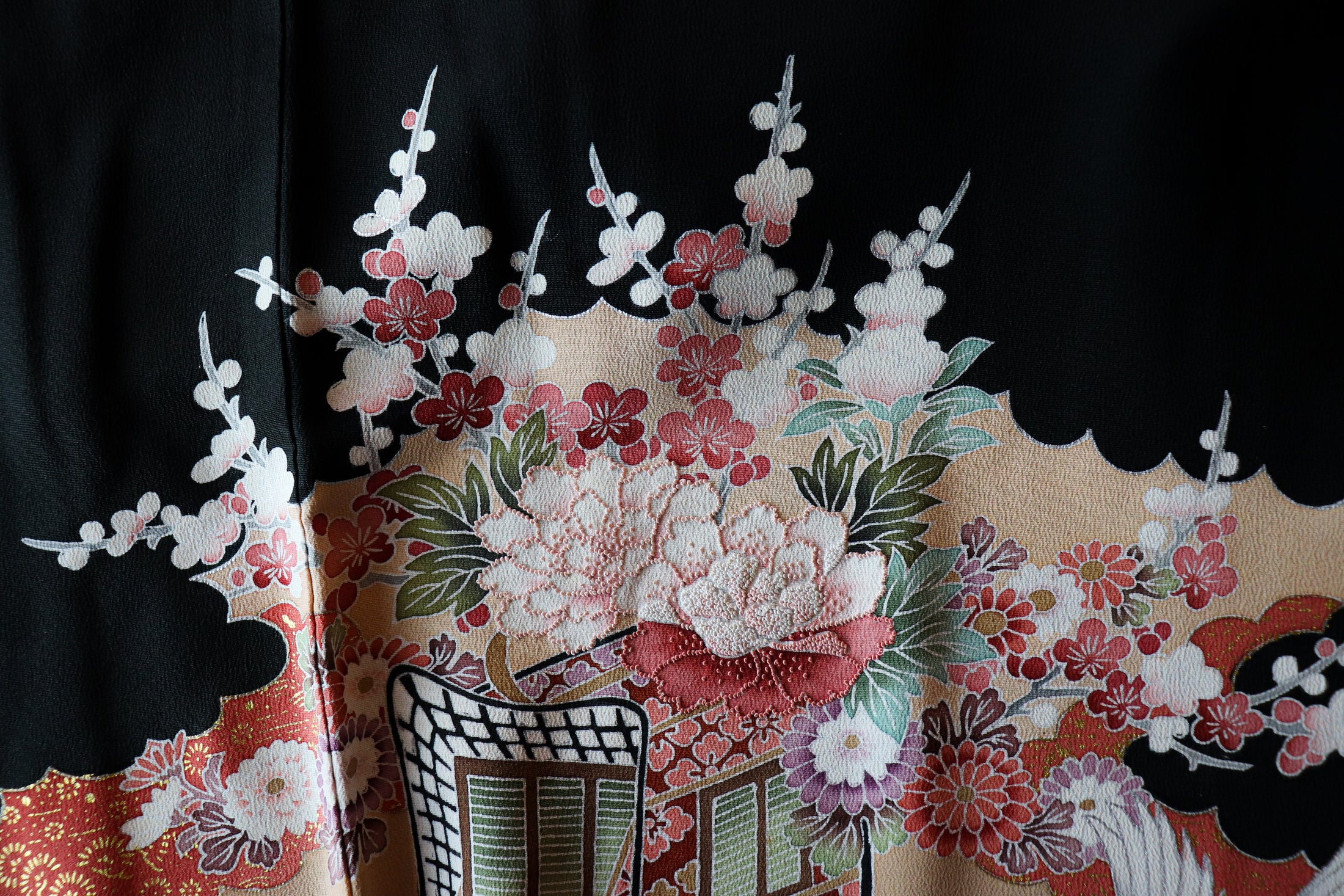 Omakase (Wooden Dragon) Fabric: Embroidered Paradise