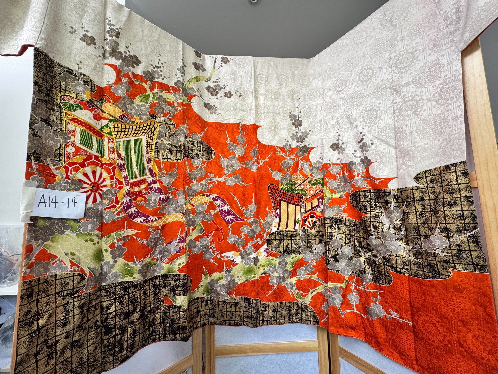Ap17 Hoian Fabric: A14-14 Bright orange | Style 