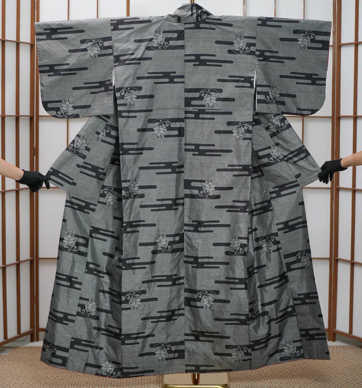 Premium Oshima Fabric: OSHIMA 0610_33 | Gray Fantasy - dorozome