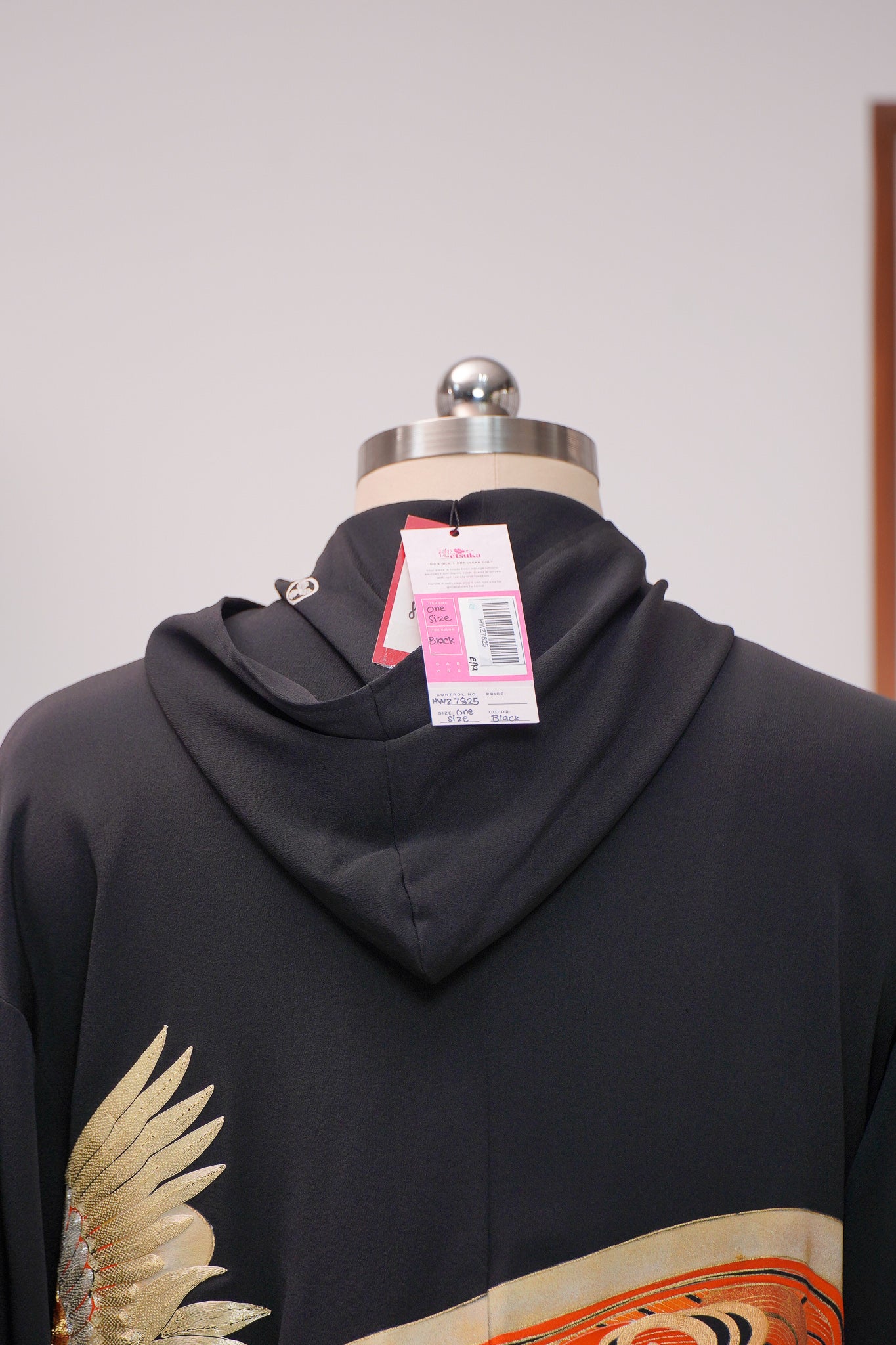 WC 32 campaign: Black Hoodie With Zipper | HWZ7825