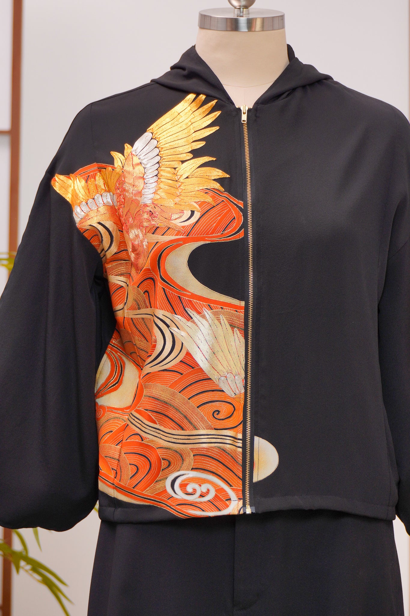 WC 32 campaign: Black Hoodie With Zipper | HWZ7825