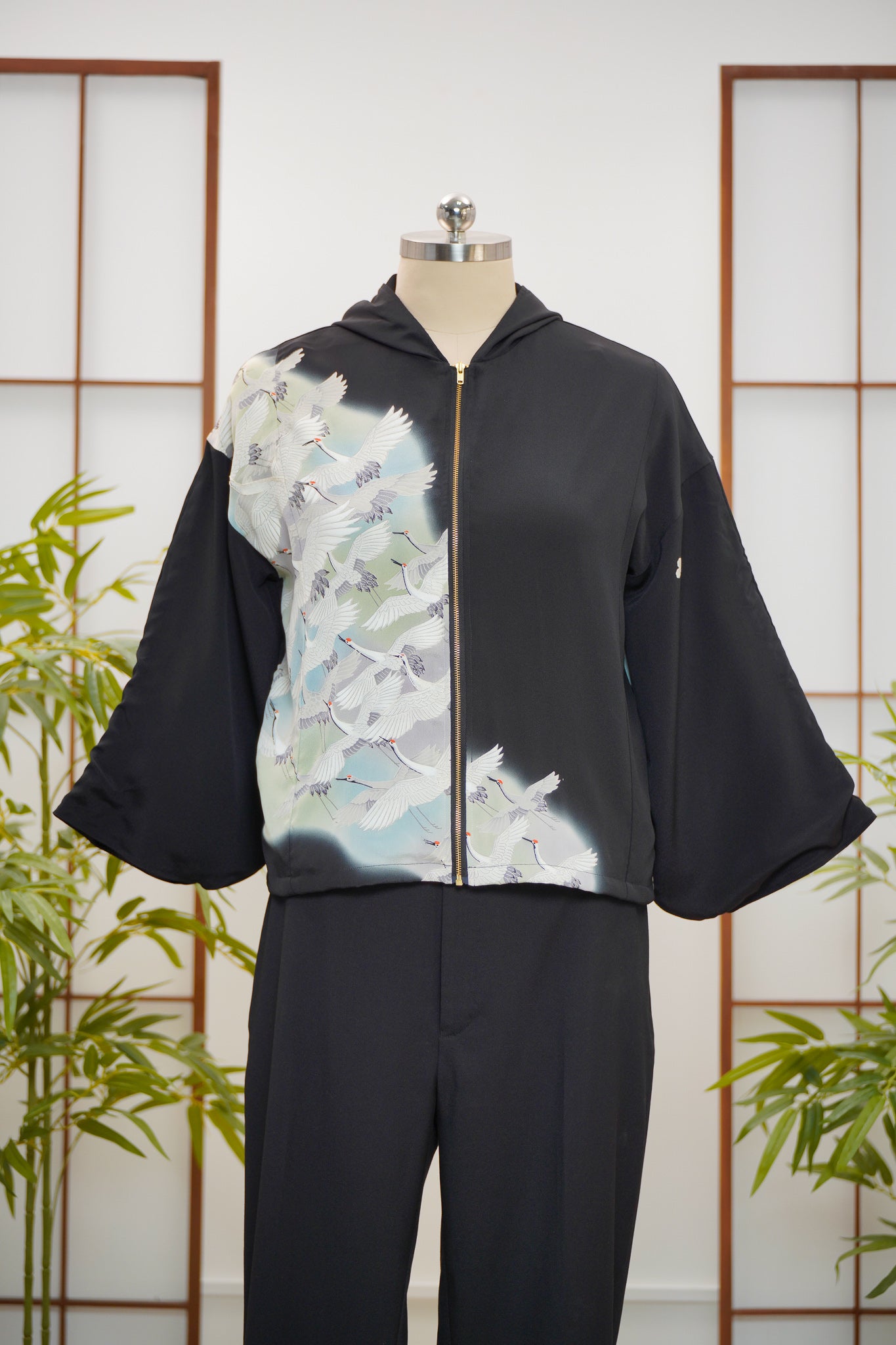 WC 32 campaign PREMIUM BONUS: Black Hoodie With Zipper | HWZ7934Y