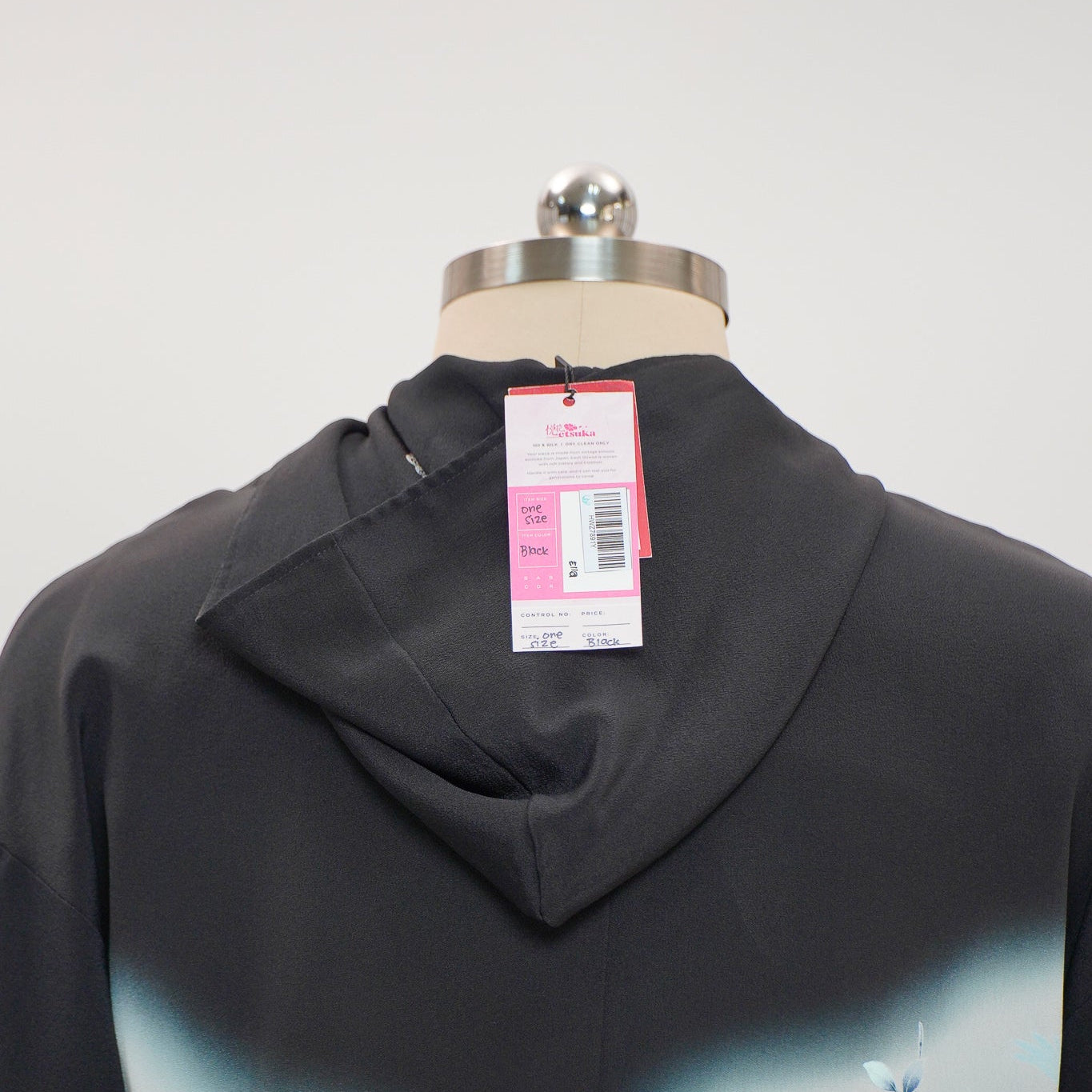First Time Promo On-hand: Black Hoodie With Zipper | HWZ7891Y