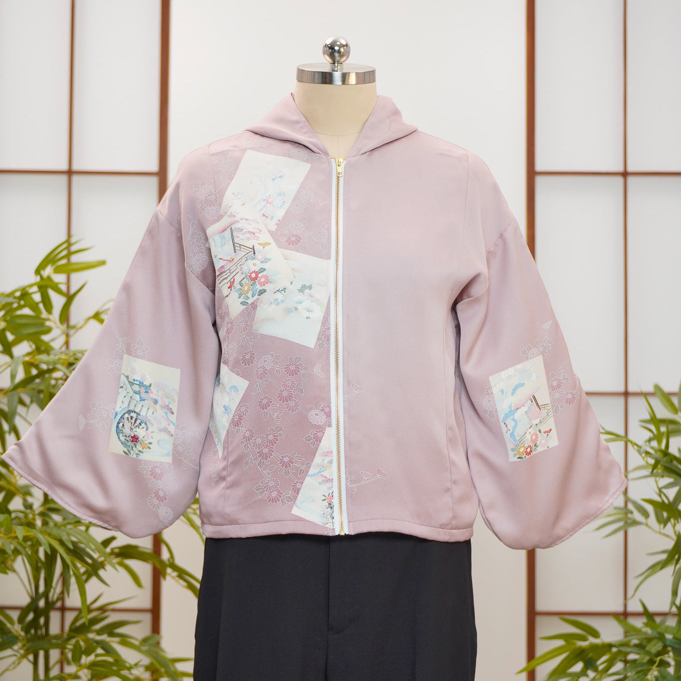 WC 32 campaign: Lavender Hoodie With Zipper | HWZ7945Y