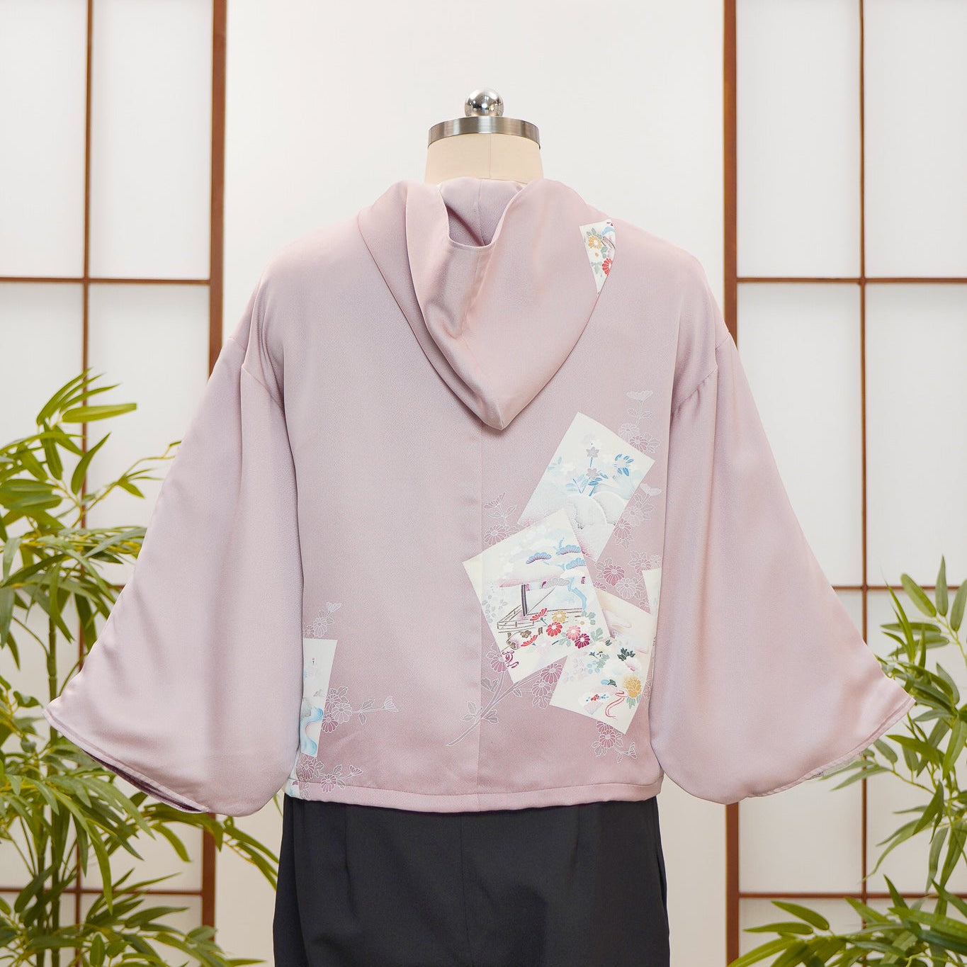 WC 32 campaign: Lavender Hoodie With Zipper | HWZ7945Y