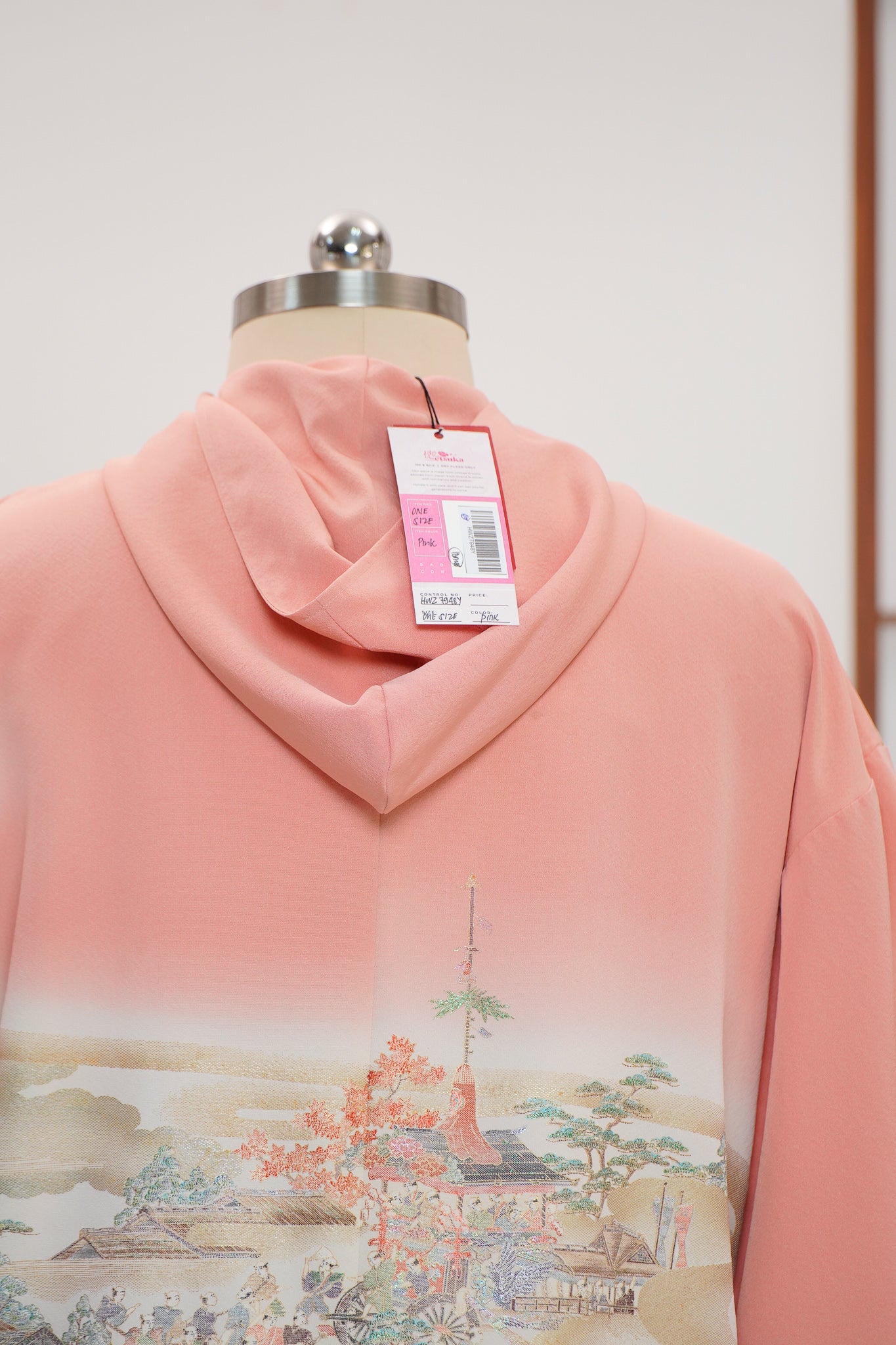 WC 32 campaign: Pink Hoodie With Zipper | HWZ7948Y