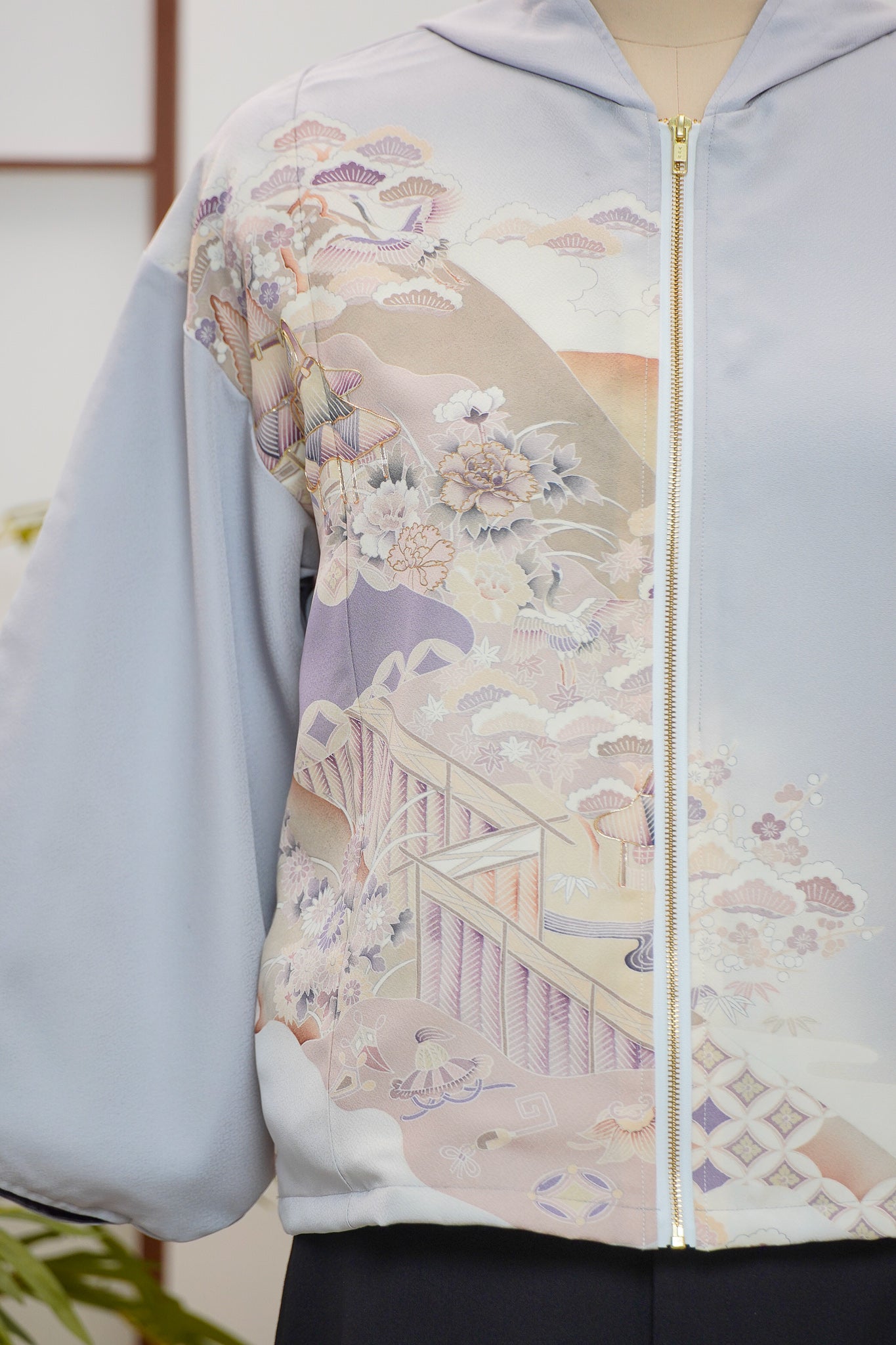 WC 32 campaign: Lavender Hoodie With Zipper | HWZ7947Y