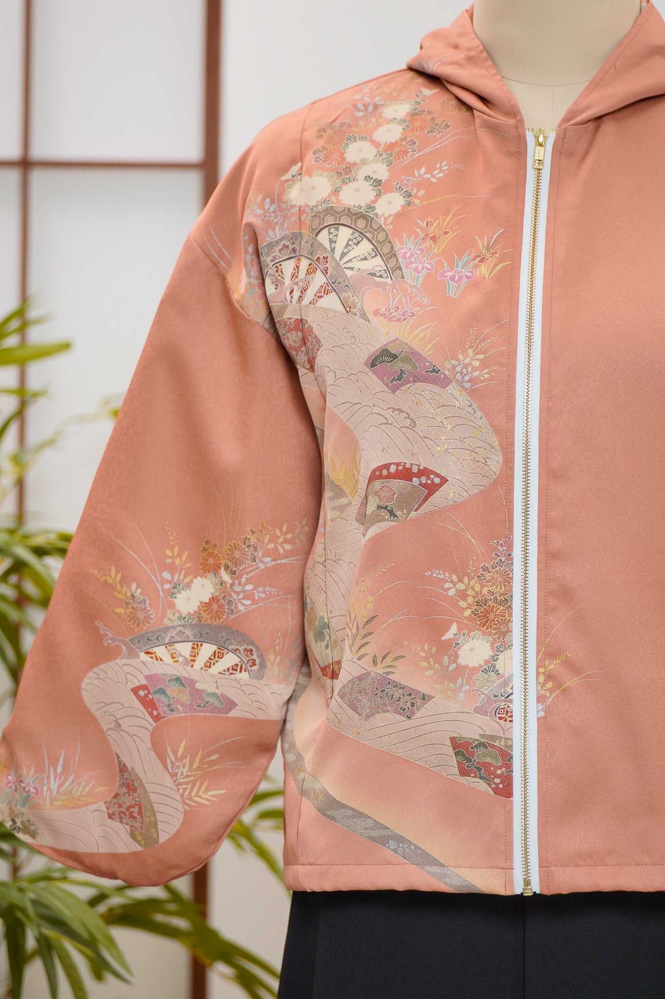WC32 campaign: Peach Hoodie With Zipper | HWZ8014Y
