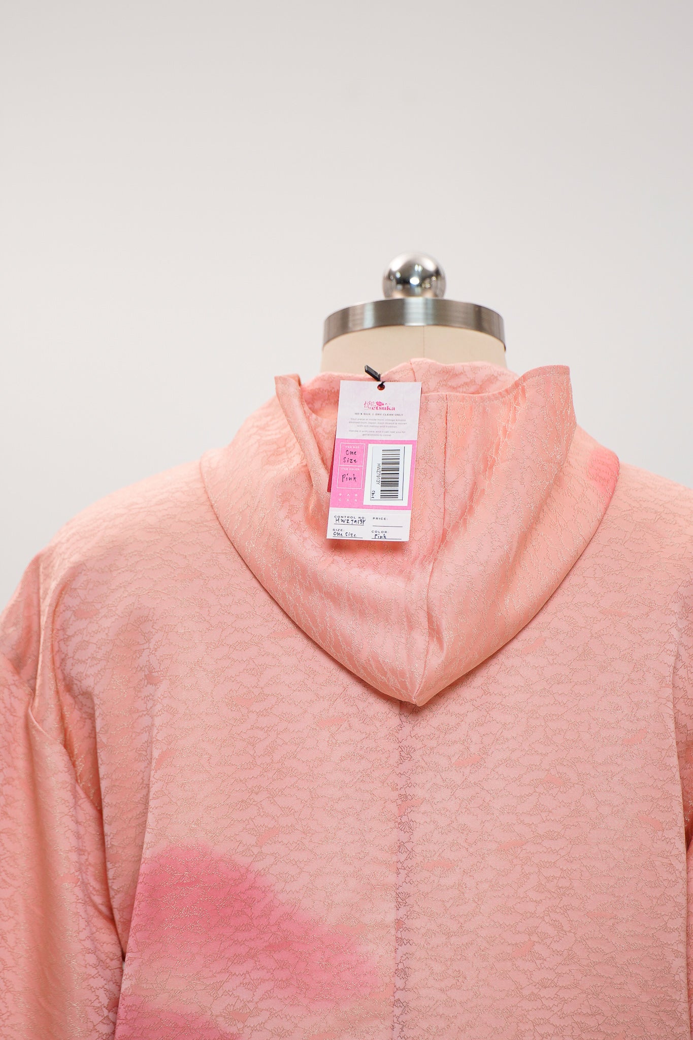 WC 32 campaign: Pink Hoodie With Zipper | HWZ7913Y