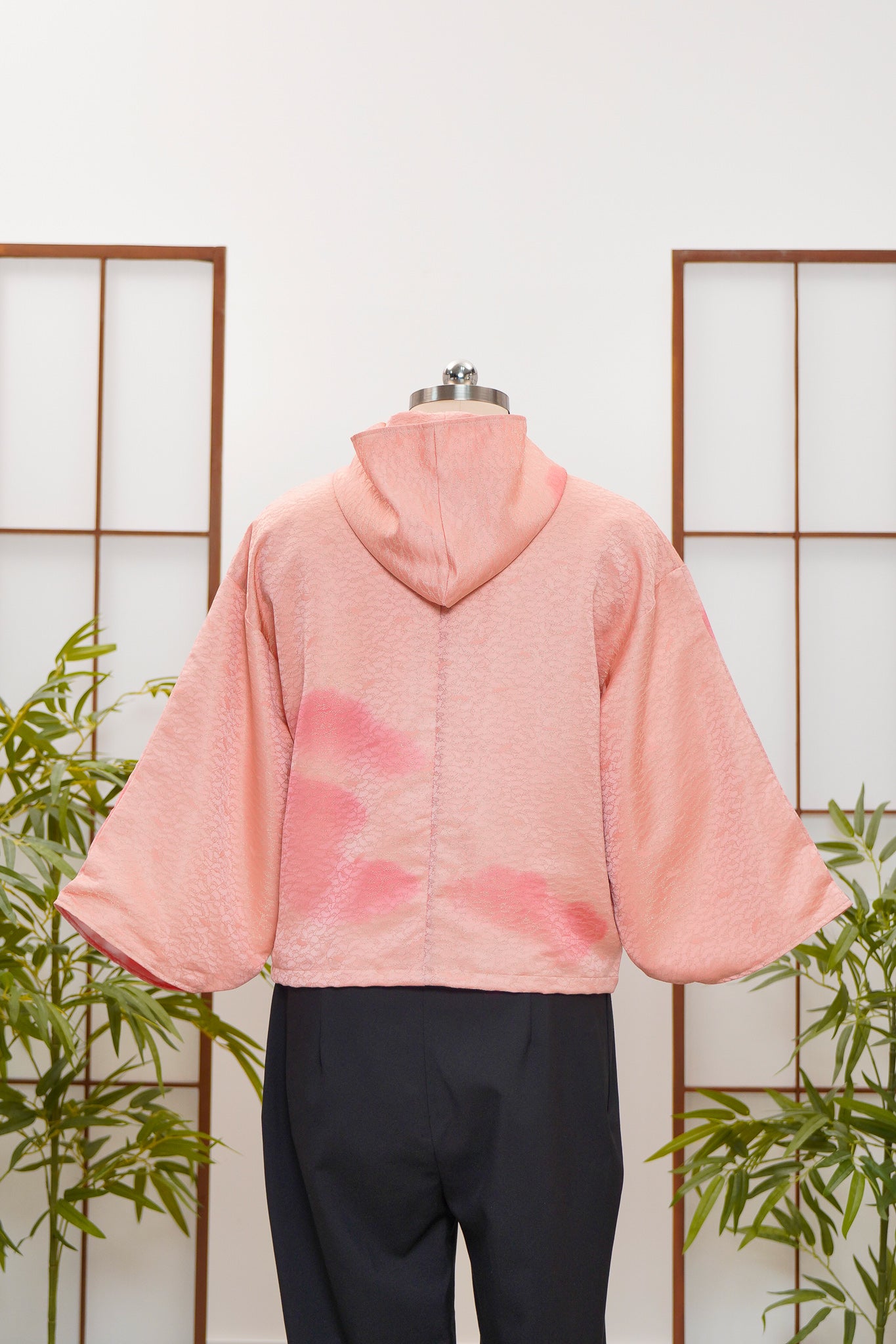 WC 32 campaign: Pink Hoodie With Zipper | HWZ7913Y