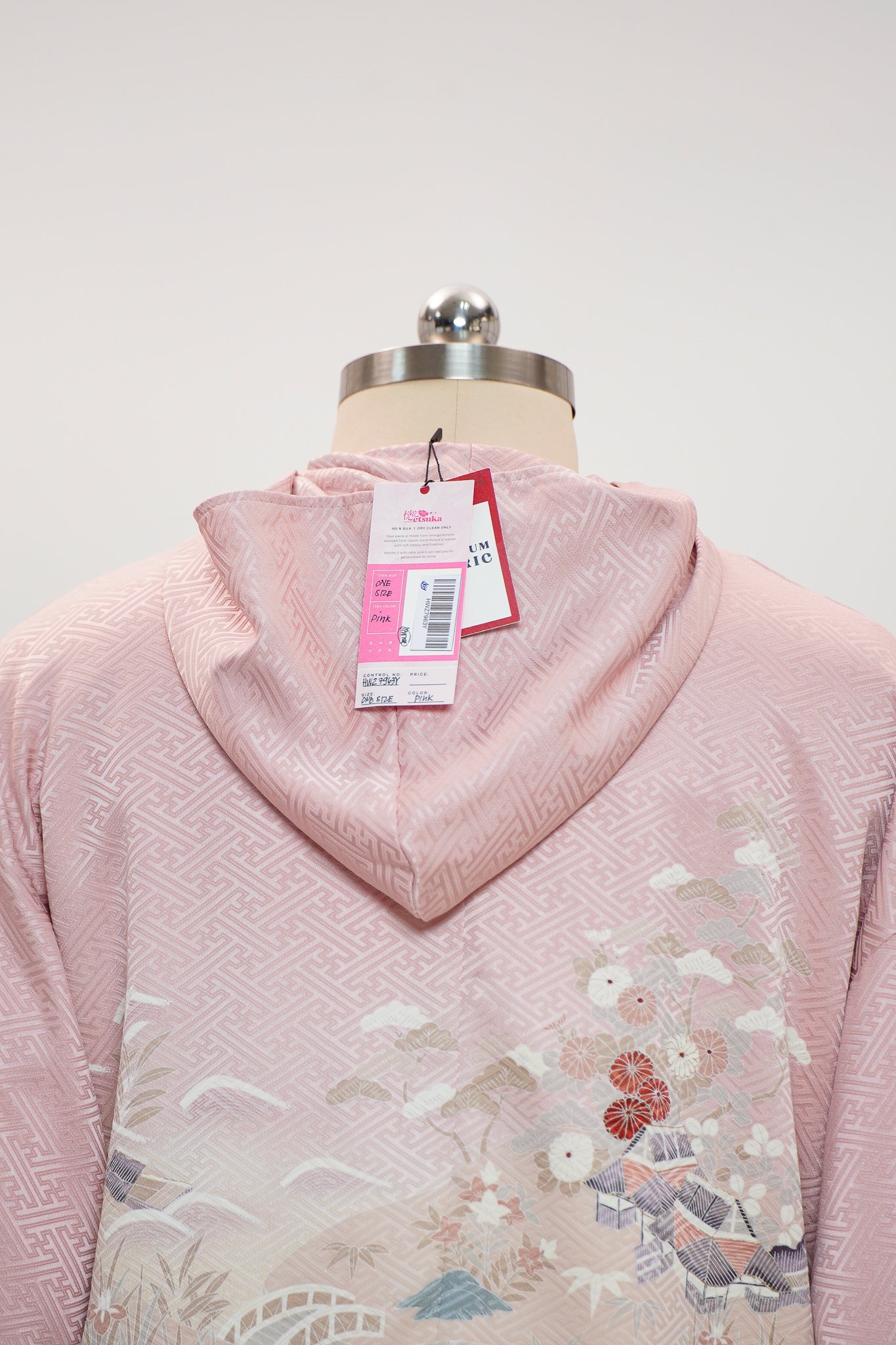 WC32 campaign: Pink Hoodie With Zipper | HWZ7963Y