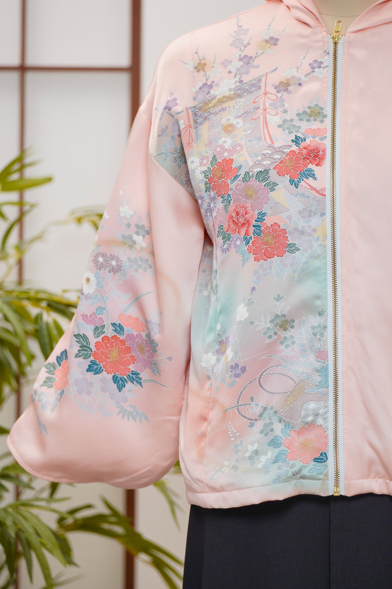 WC 32 campaign: Pink Hoodie With Zipper | HWZ7915Y