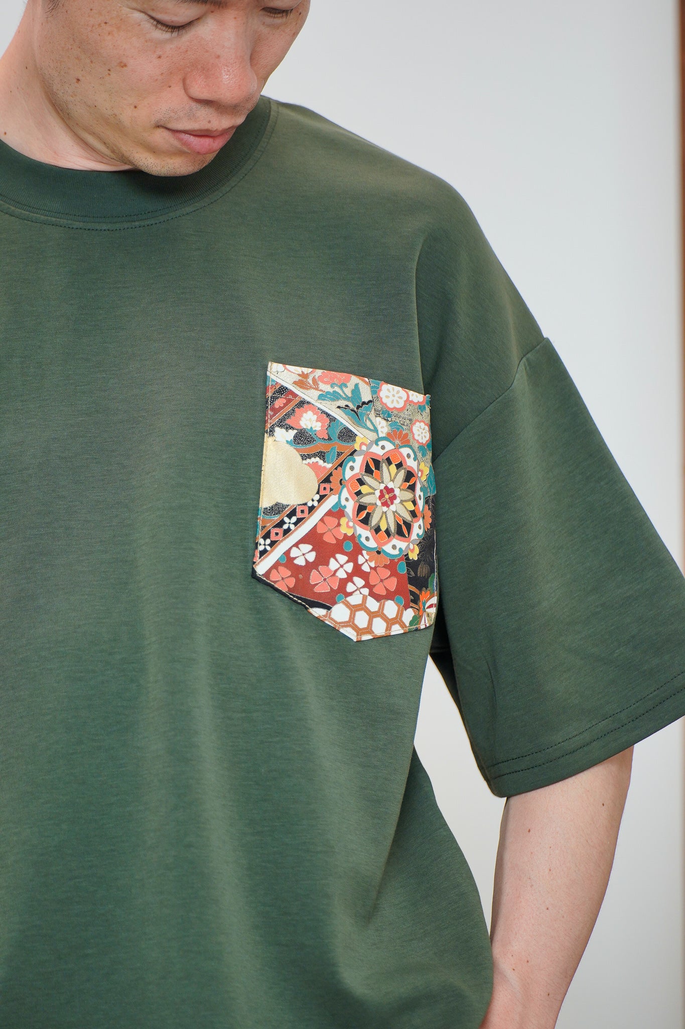 Premium On-hand: Green Men’s patchwork shirt | L | TS7708