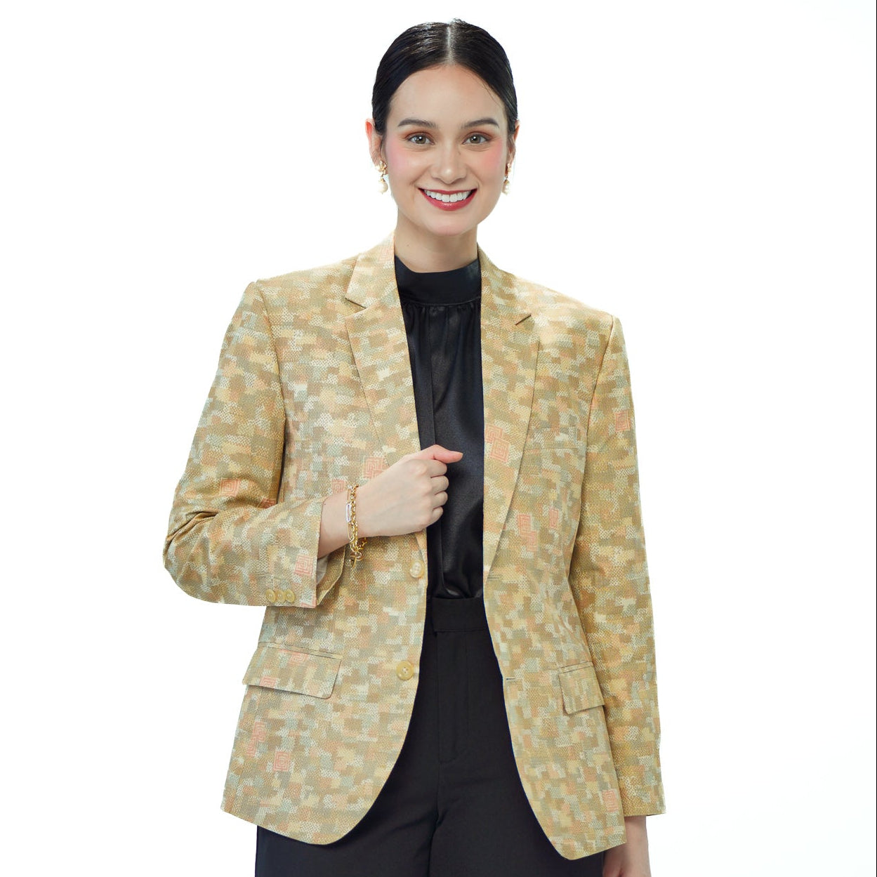On-hand: Unique Beige Oshima Men's suit | Large