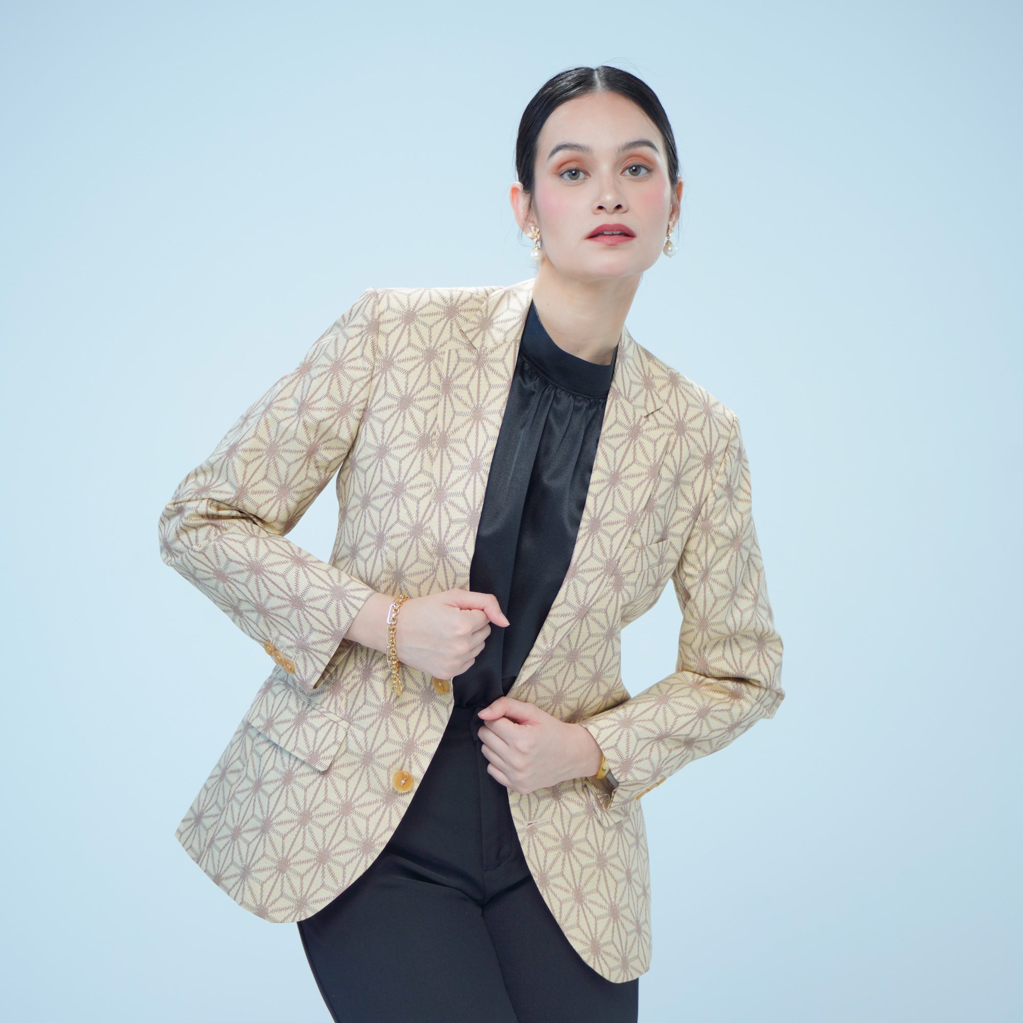 On-hand: Beige Oshima Men's suit | Large
