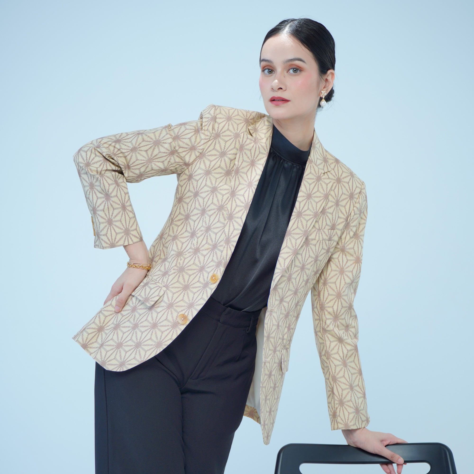 On-hand: Beige Oshima Men's suit | Large