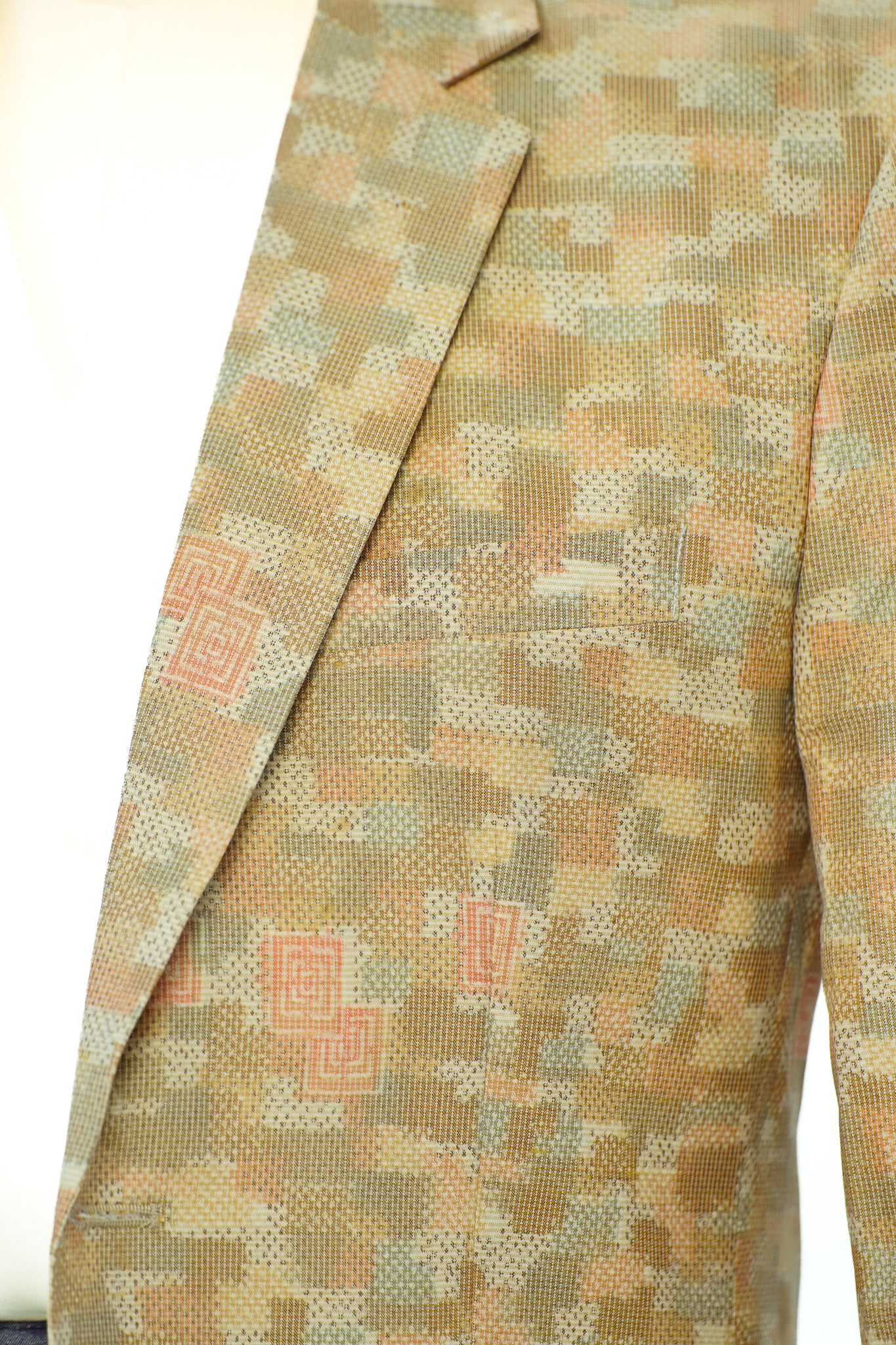 On-hand: Unique Beige Oshima Men's suit | Large