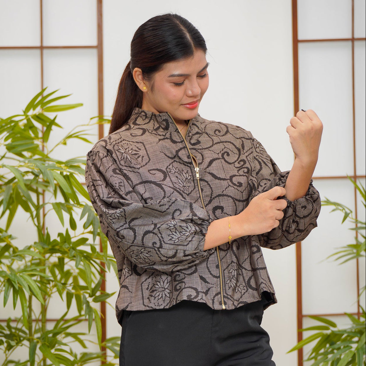 On-hand item: Gray Puff Jacket | XLB | PJ7583M