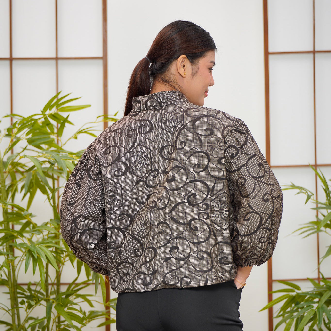 On-hand item: Gray Puff Jacket | XLB | PJ7583M