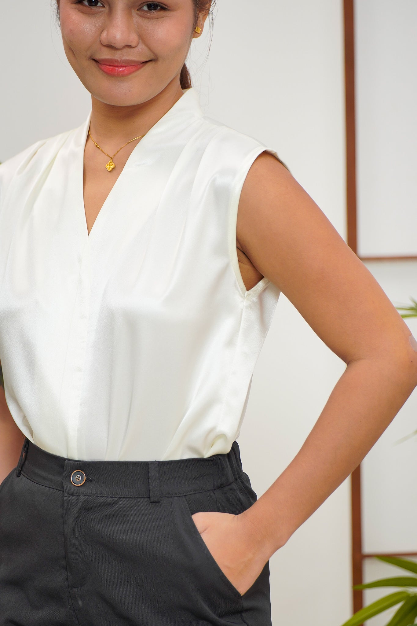 On-hand item: White Silk Cotton High neck top