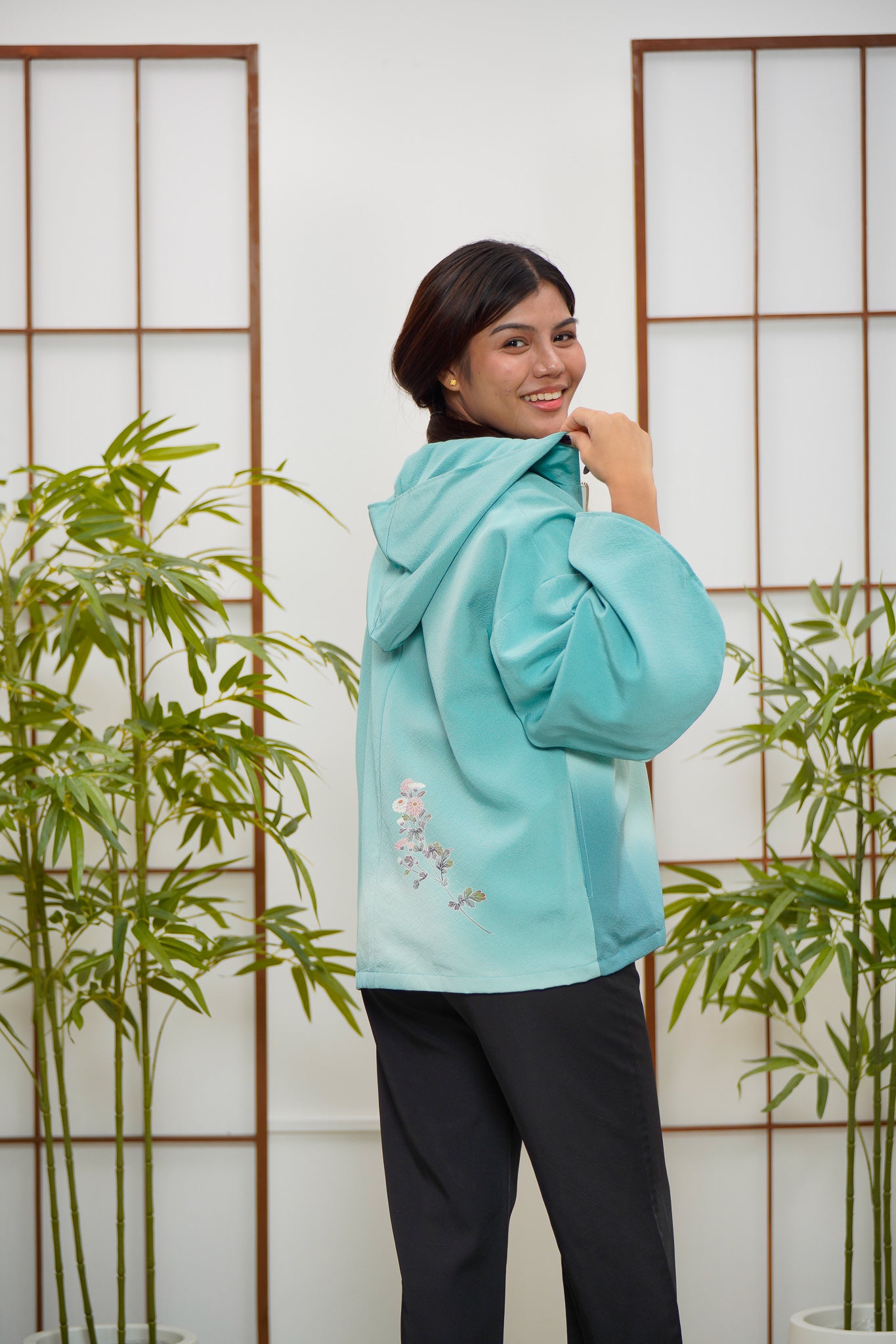 WC 32 campaign PREMIUM Teal color: Green Hoodie With Zipper | HWZ7943Y