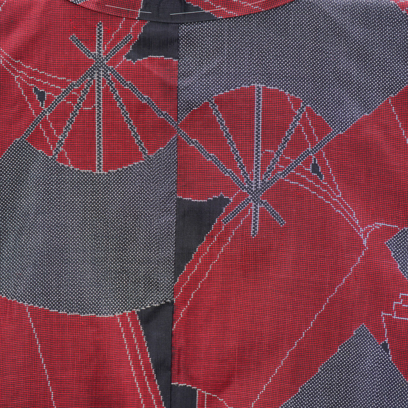 Premium Oshima Fabric: 0625_50 | Red Slate Rivulets