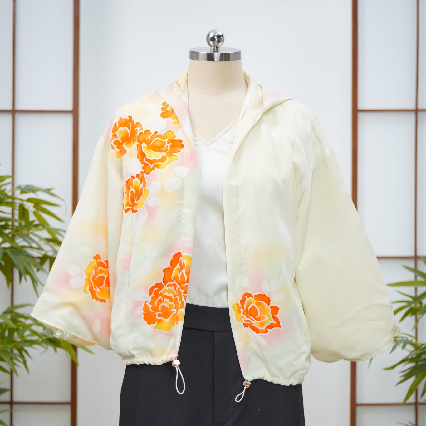GGSB: On-hand: Cream Hoodie | H2247