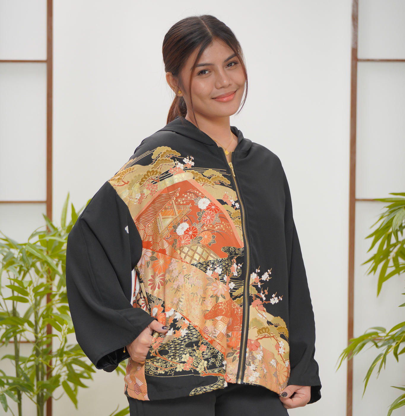 WC 32 campaign: Black Hoodie With Zipper | HWZ7616Y