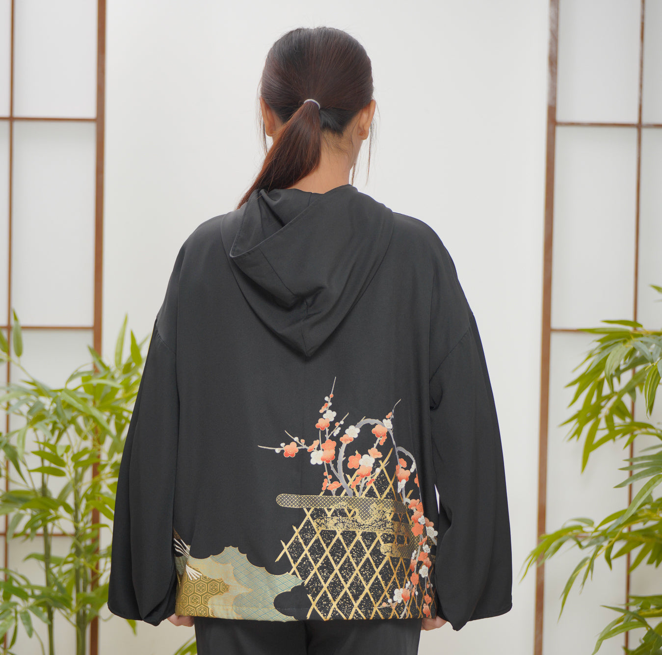WC 32 campaign: Black Hoodie With Zipper | HWZ7613Y