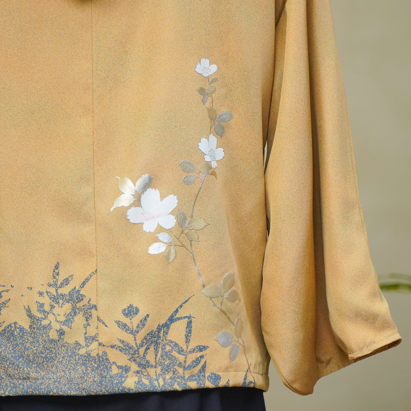 On-hand: Gold Hoodie With Zipper | HWZ8212Y