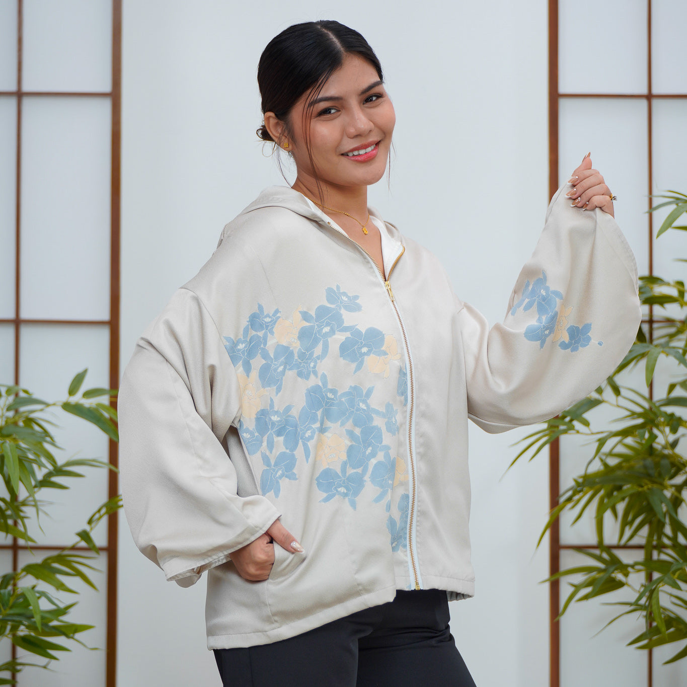 Premium On-hand: Cream Hoodie With Zipper | HWZ8105Y