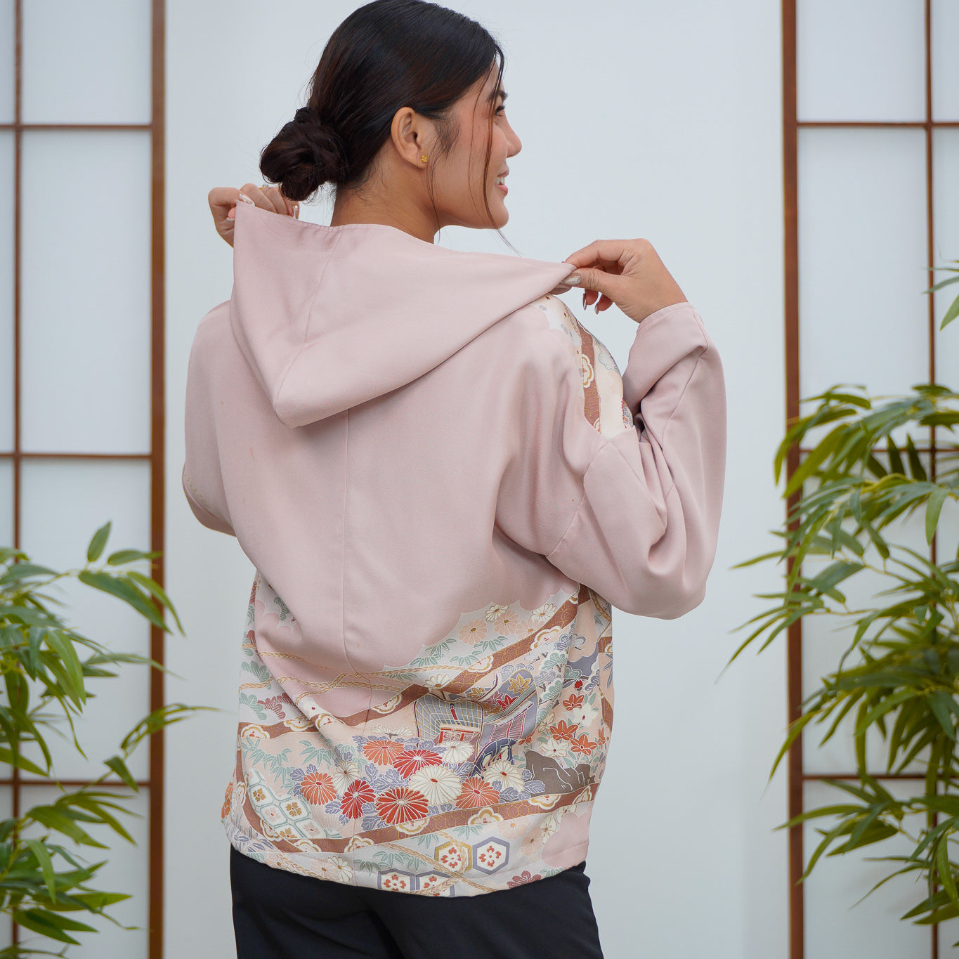 Premium On-hand: Pink Hoodie With Zipper | HWZ7823