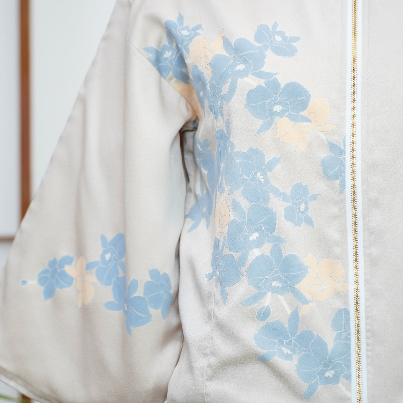 Premium On-hand: Cream Hoodie With Zipper | HWZ8105Y