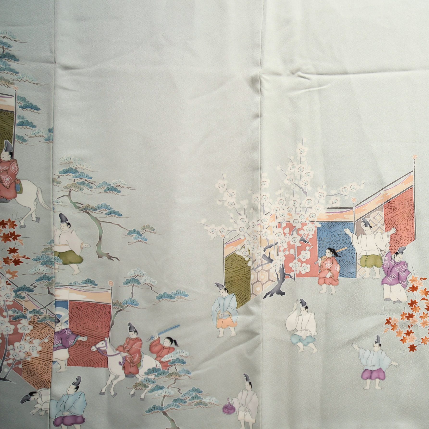 Sakura Collection: M17-08 Graceful Blooms Among People