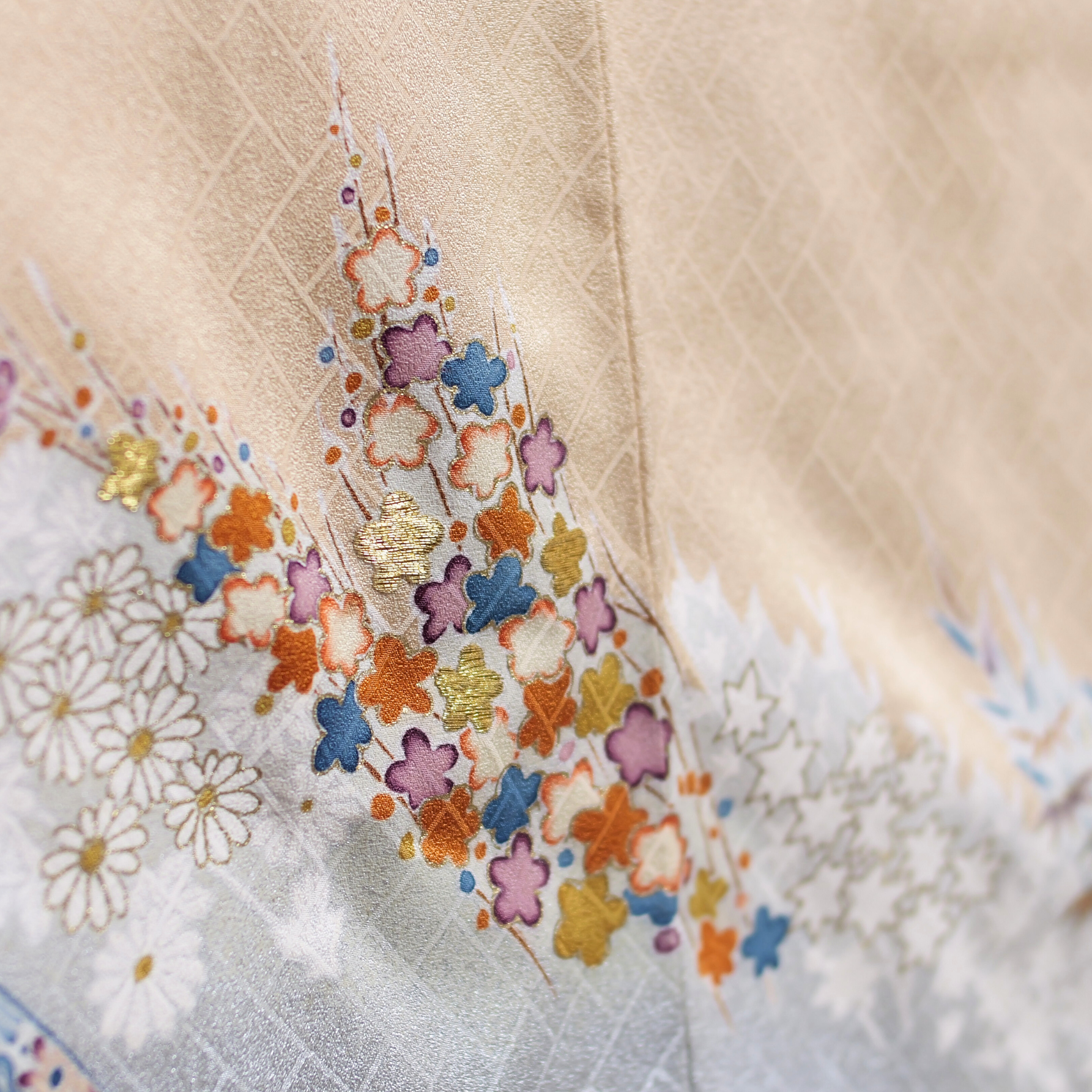 Sakura Collection: M17-11 Beige Bloom Field
