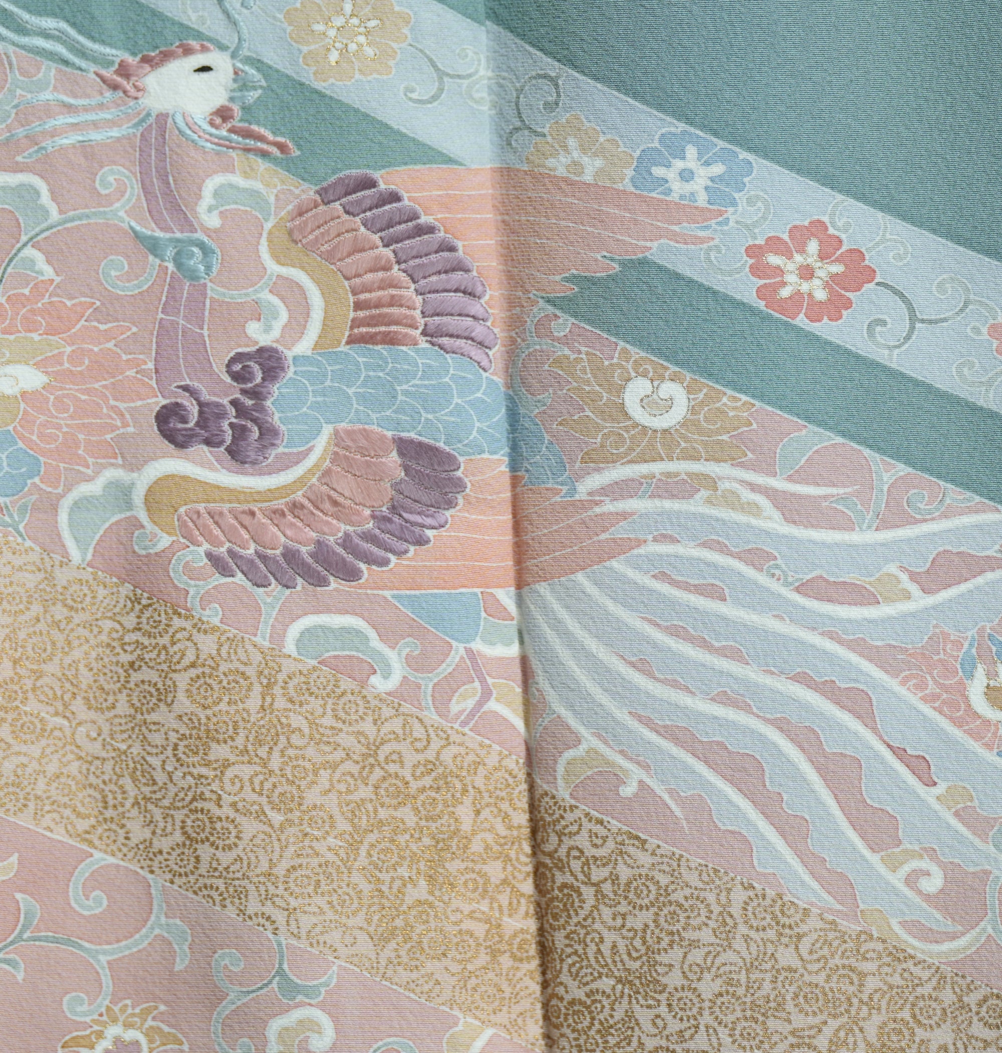 Bai Fabric: 0324_15 | Sage and Cloud Tail