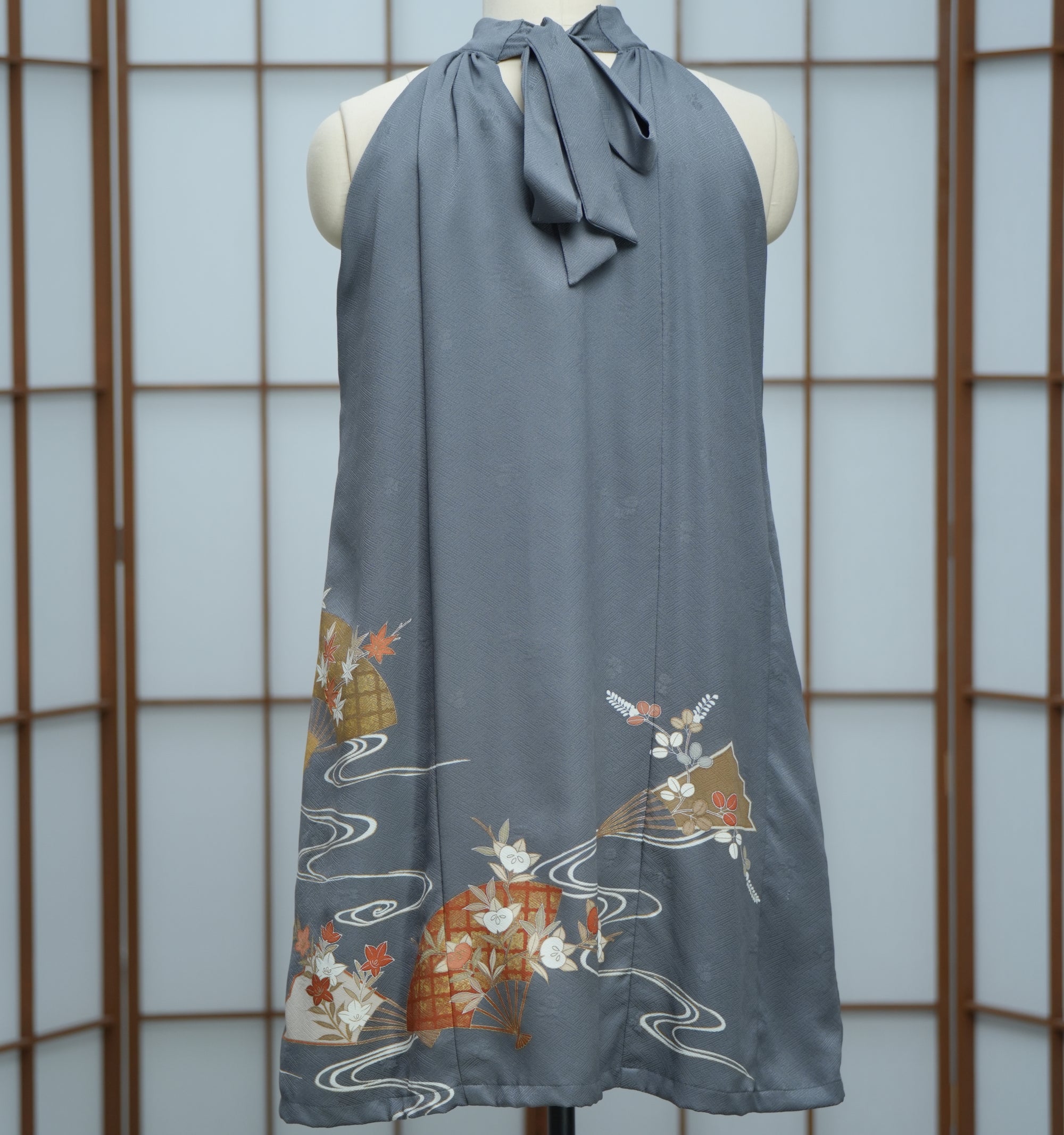 Premium On-hand: Gray Halter Dress Floral Fans | HD5919 XLB