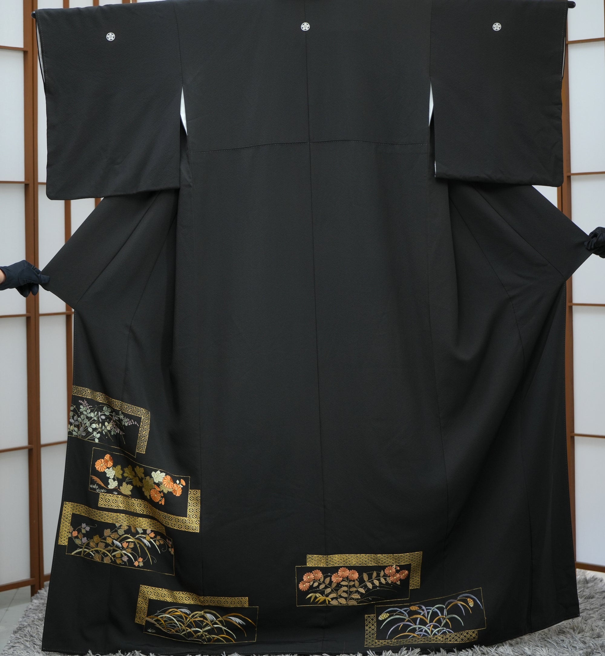 Bai Fabric: 0327-05 | Black framed florals
