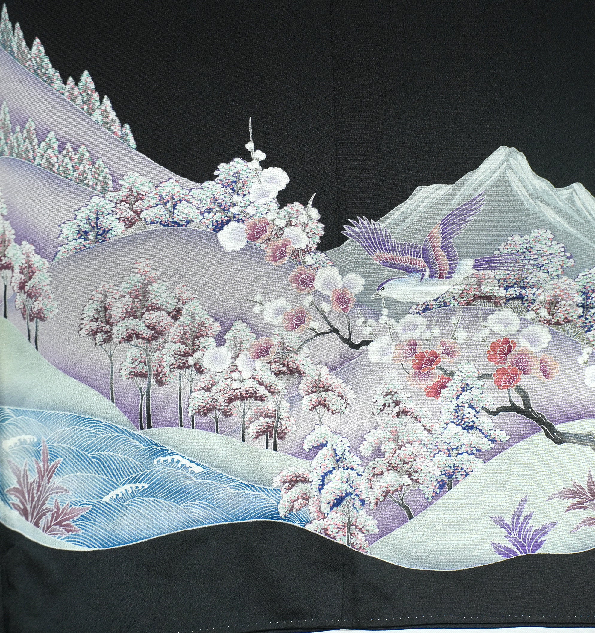 Chiku Fabric: SPRINGM6-09 | Black flower mountain