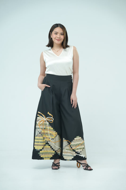 Palazzo Pants (Pre-order): Super flowy design!