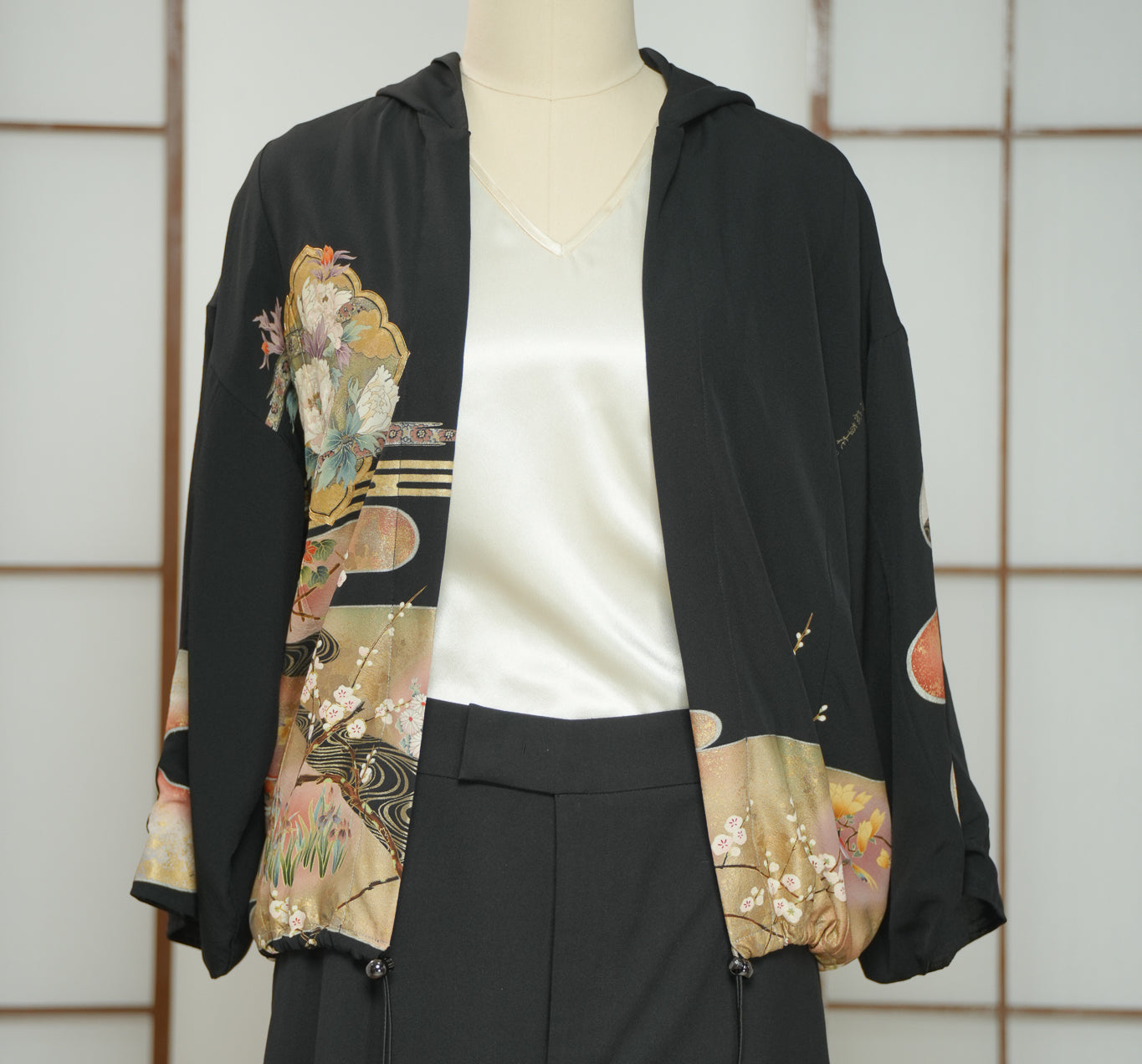 Premium On-hand: Black Hoodie | H5189