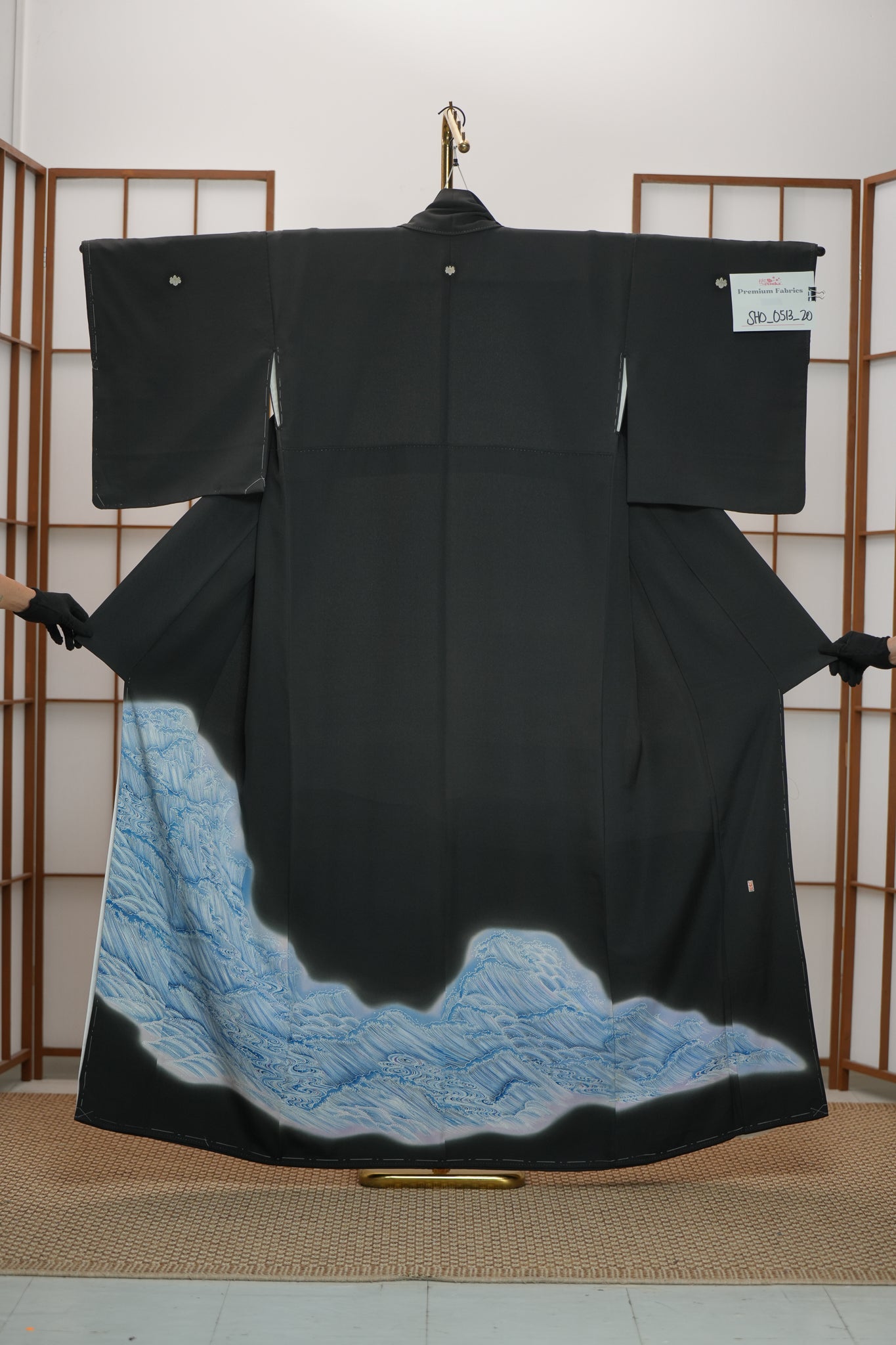 6.28 Premium Fabric SHO: 0513_20 | Waves of Serenity