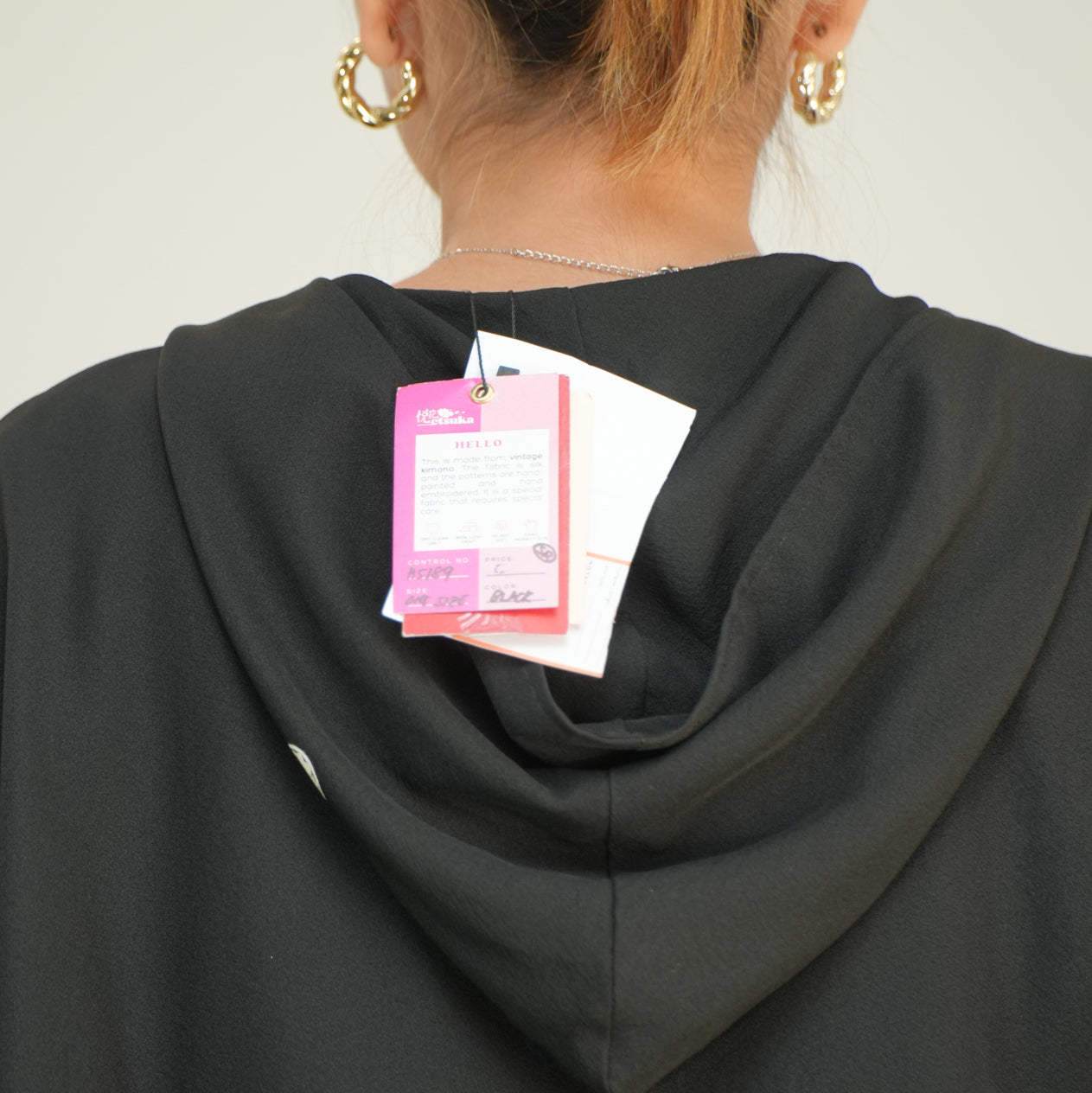 Premium On-hand: Black Hoodie | H5189