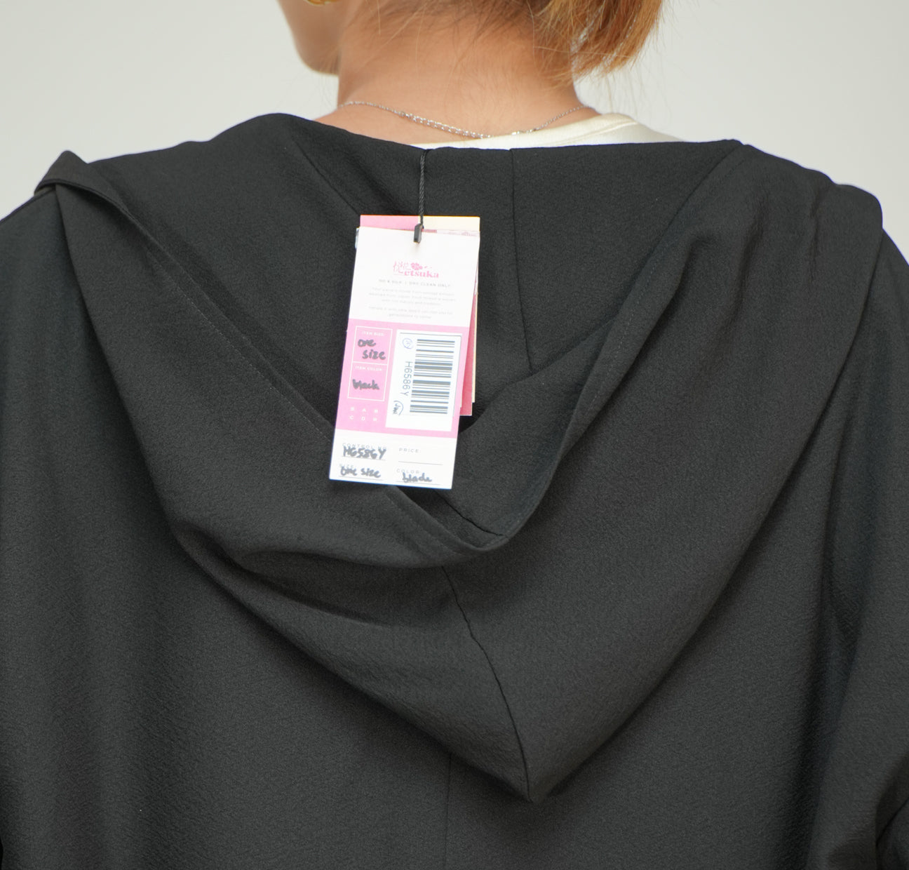 Premium On-hand: Black Hoodie | H6586Y