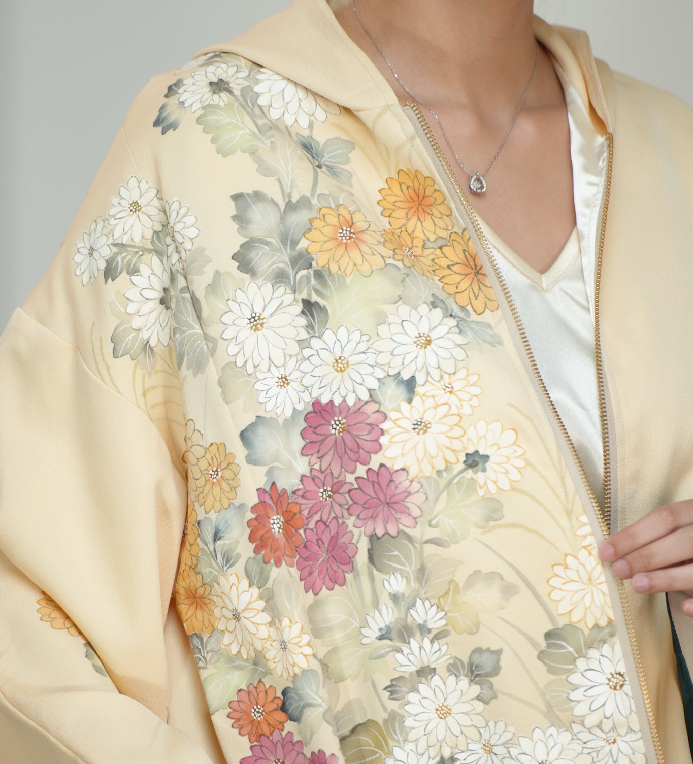 Premium On-hand: Cream Hoodie With Zipper | HWZ6184Y - mimi's favorite