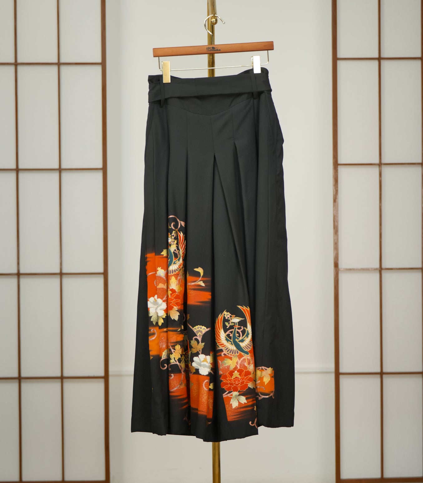 Premium On-hand: Black Hakama Pants | HKP4720M | L
