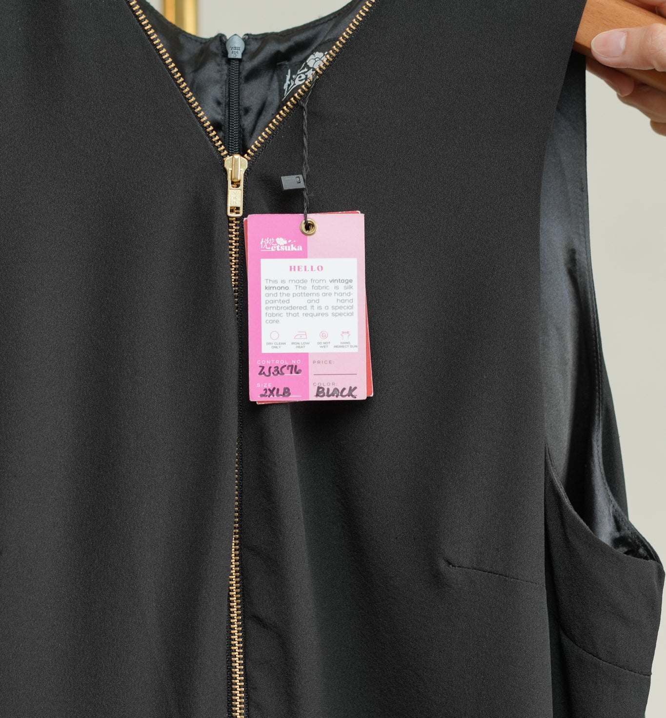 On-hand item: Zipped Jumpsuit  Radiant Black Garden | ZJ3576 | 2XLB
